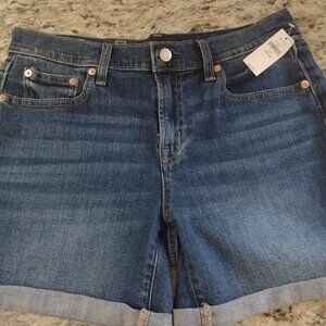 Gap Midi Shorts, NWT, Size 27/4 Regular
